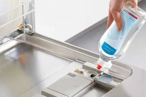 آیا استفاده همزمان قرص ، نمک و جلادهنده در ماشین ظرفشویی ضروری است؟